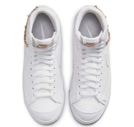 NIKE Women's Blazer Mid '77 Shoes, White White Metallic Gold, 6.5