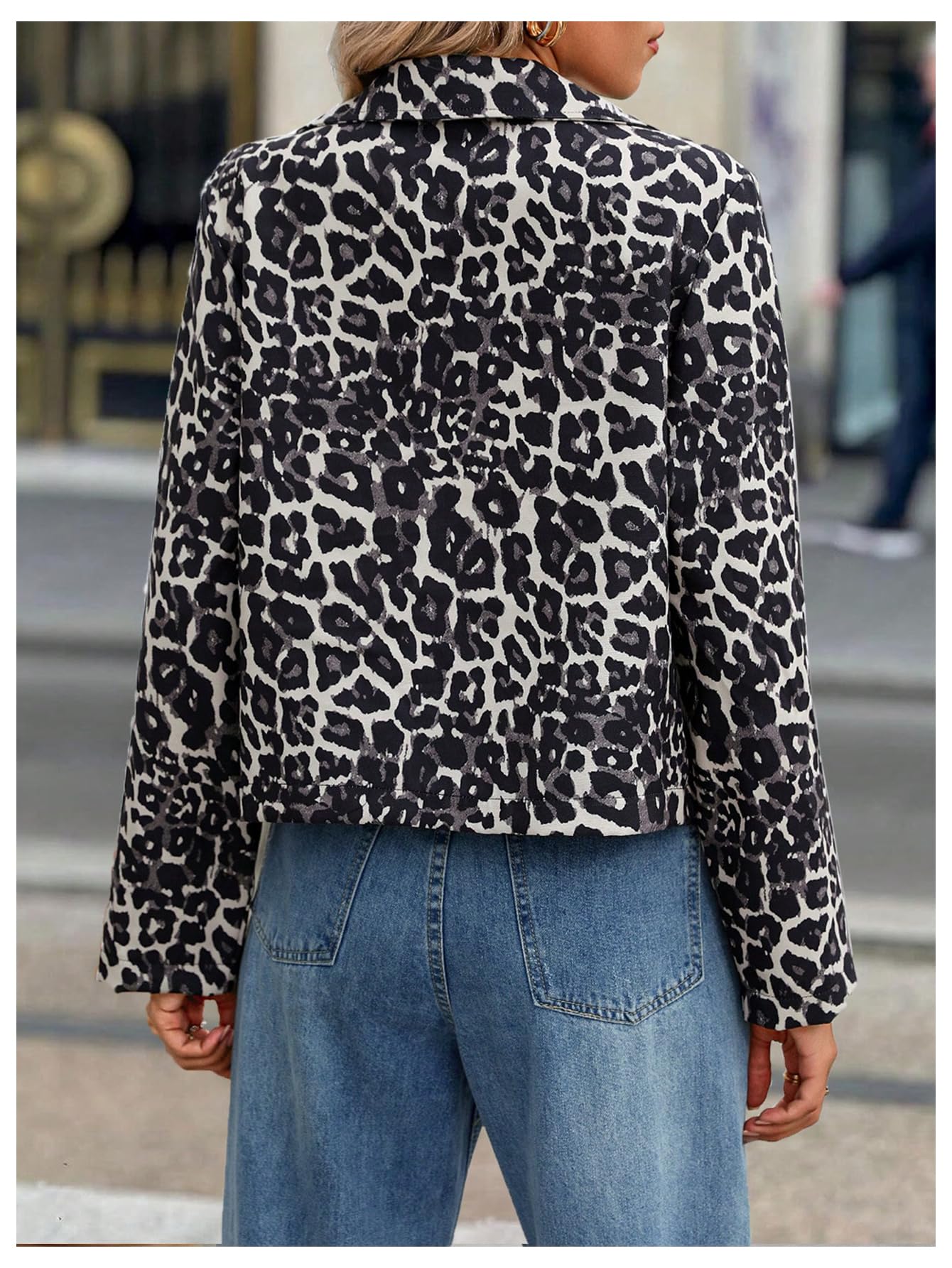 Floerns Women's Leopard Print Collared Neck Jacket Puff Long Sleeve Button Down Outwear Leopard Medium